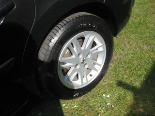 /photos/12350/14fb0d3e-0ee6-e929-bdbe-1c6bf6c3cad0_i320x240.jpg