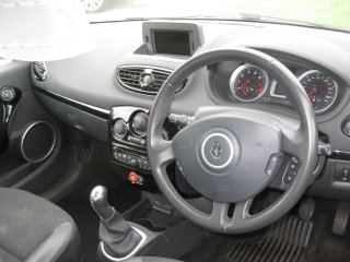 /photos/12350/2e30a376-85a7-6fb9-7f84-5603618664fa_i320x240.jpg